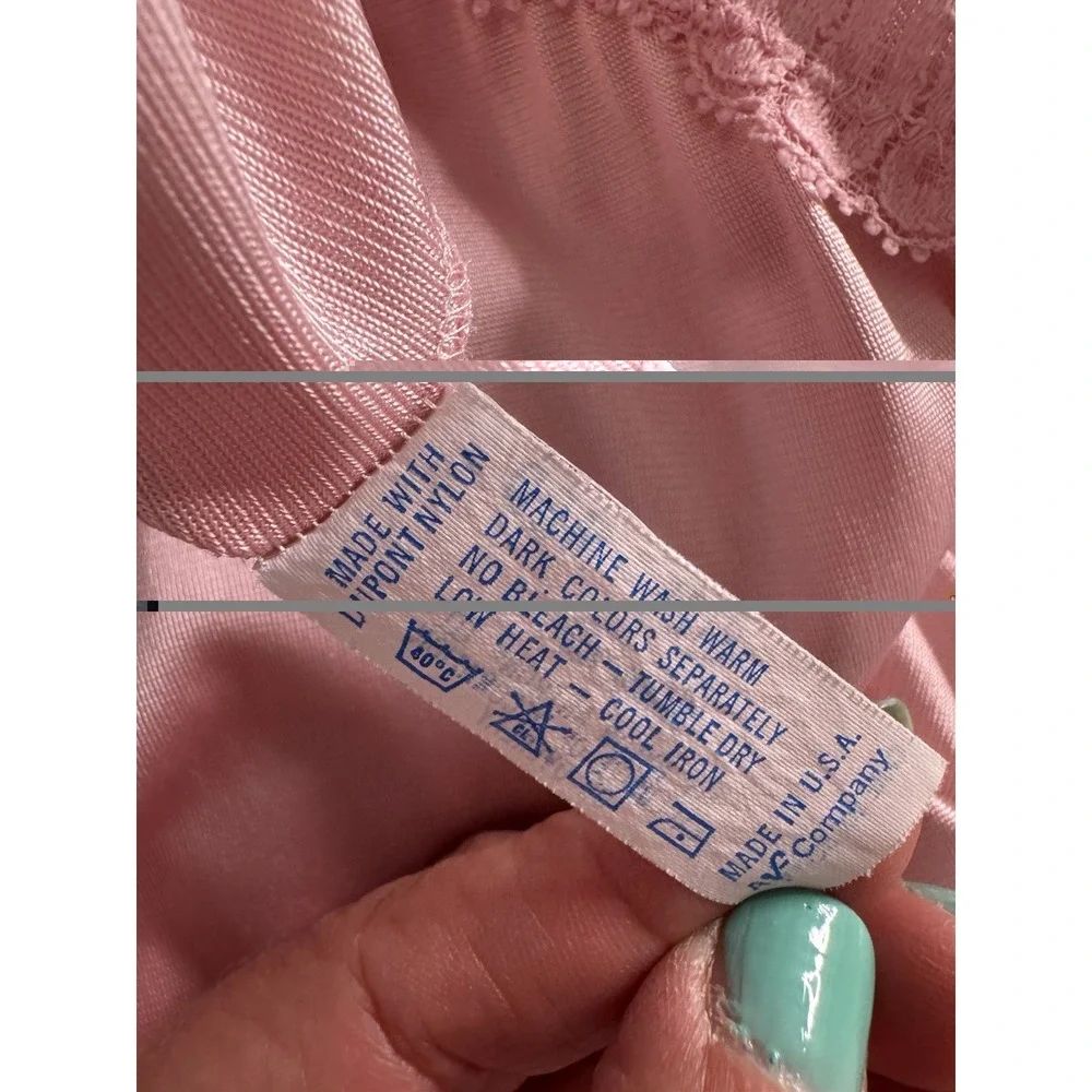 Vintage 70s Vanity Fair Pink Antron III Peignoir Nightgown Set Old Hollywood M